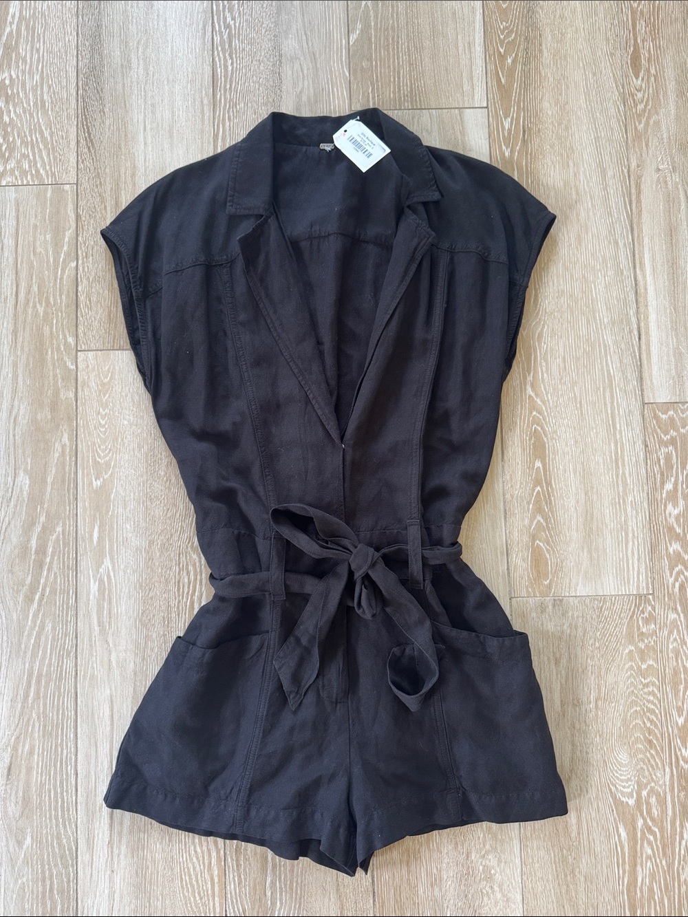 NWT YFB Black Wren Linen Romper S Shorts Belted Deep VNeck